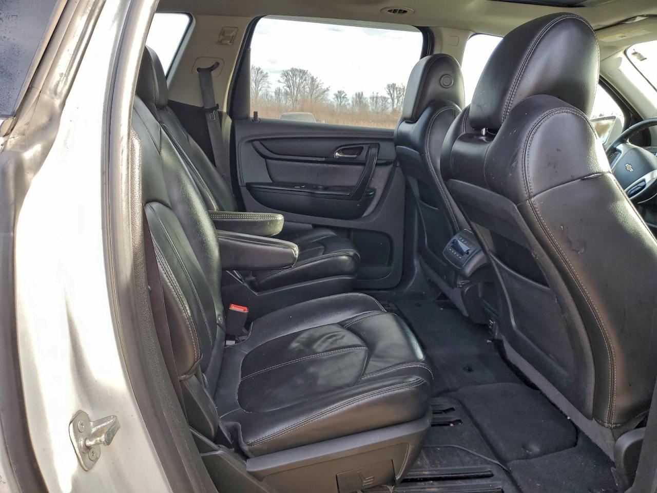 2014 Chevrolet Traverse Lt VIN: 1GNKRHKD4EJ122799 Lot: 94076845