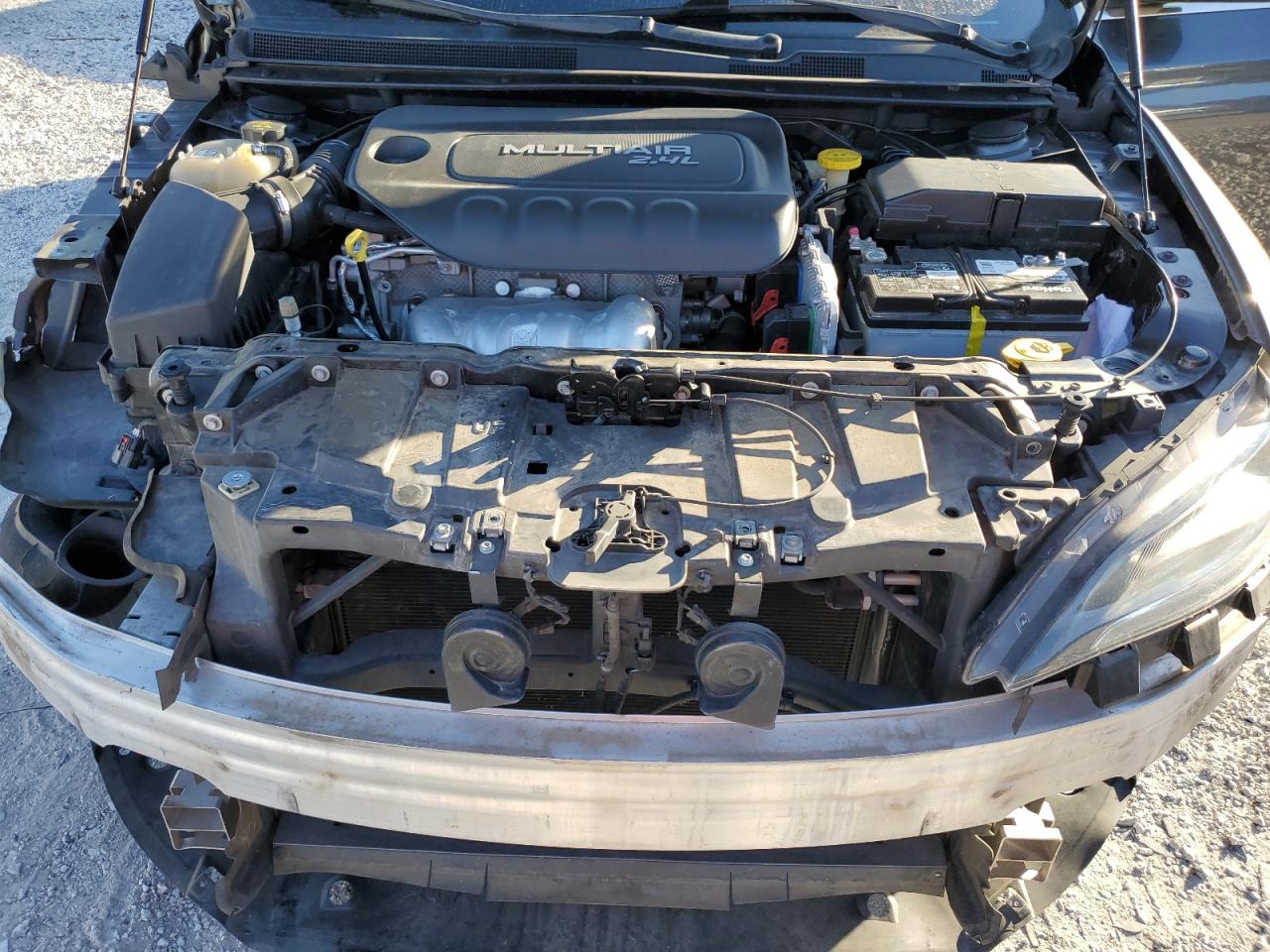 2016 Chrysler 200 Limited VIN: 1C3CCCAB6GN173111 Lot: 92788365