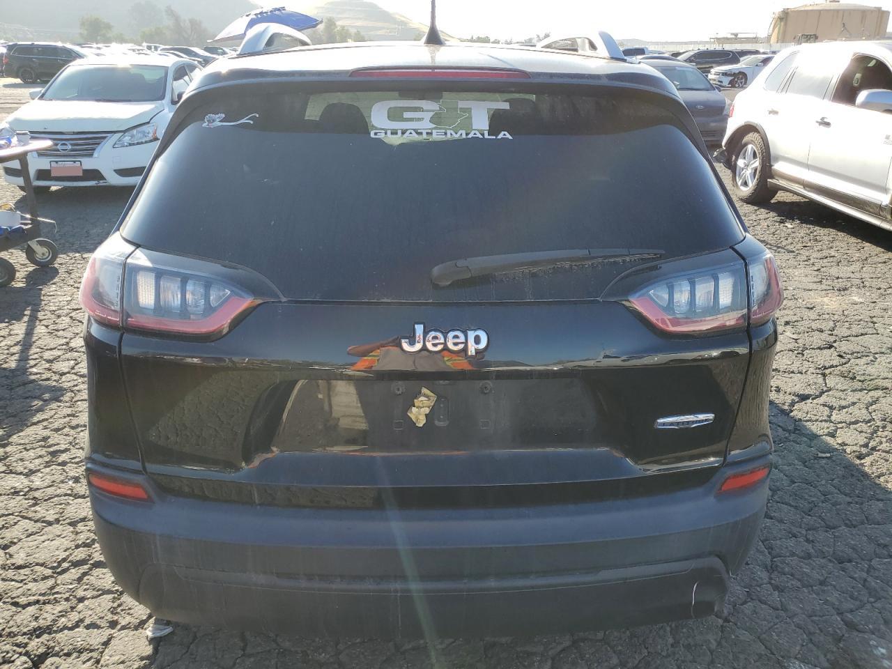 2020 Jeep Cherokee Latitude VIN: 1C4PJLCB9LD543922 Lot: 90883185
