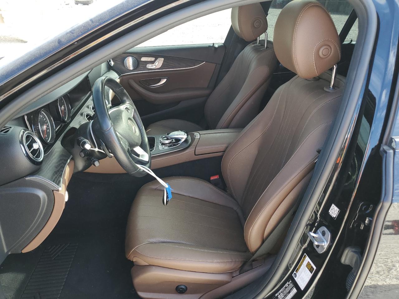 2018 Mercedes-Benz E 300 VIN: WDDZF4JB8JA467083 Lot: 91845125