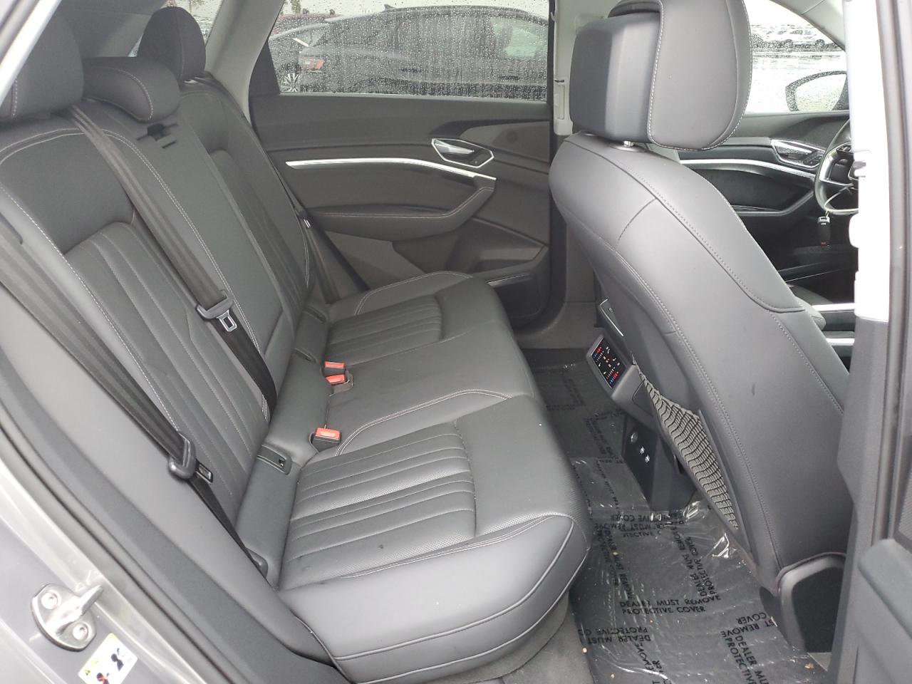 2019 Audi E-Tron Premium Plus VIN: WA1LAAGE4KB011280 Lot: 91477305