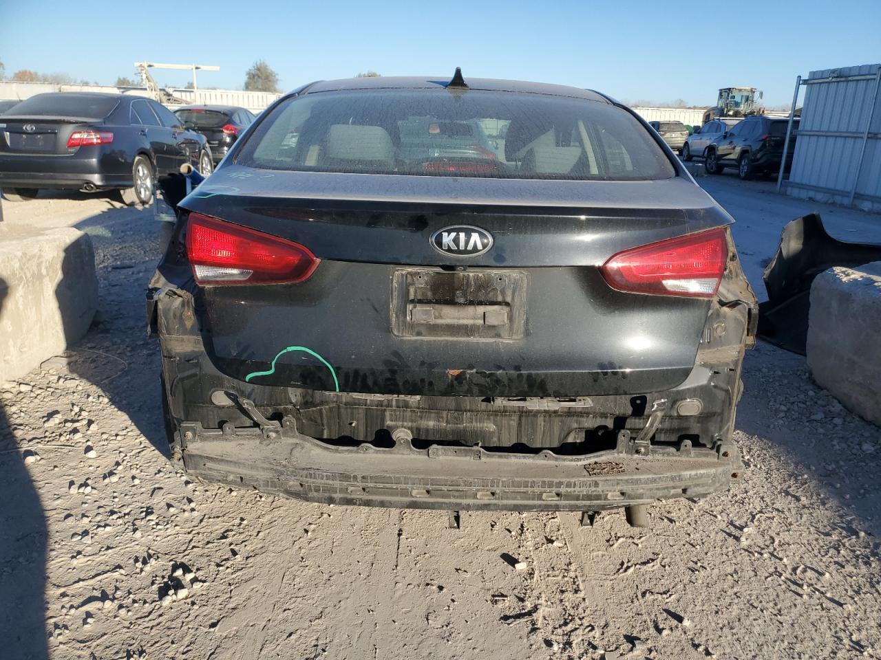 2017 Kia Forte Lx VIN: 3KPFL4A72HE135858 Lot: 91797025