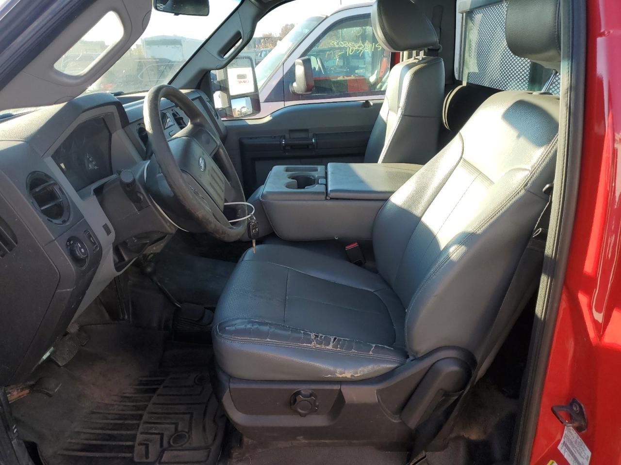 2013 Ford F250 Super Duty Flatbed Truck VIN: 1FTSF2BT1DEA04982 Lot: 93095385