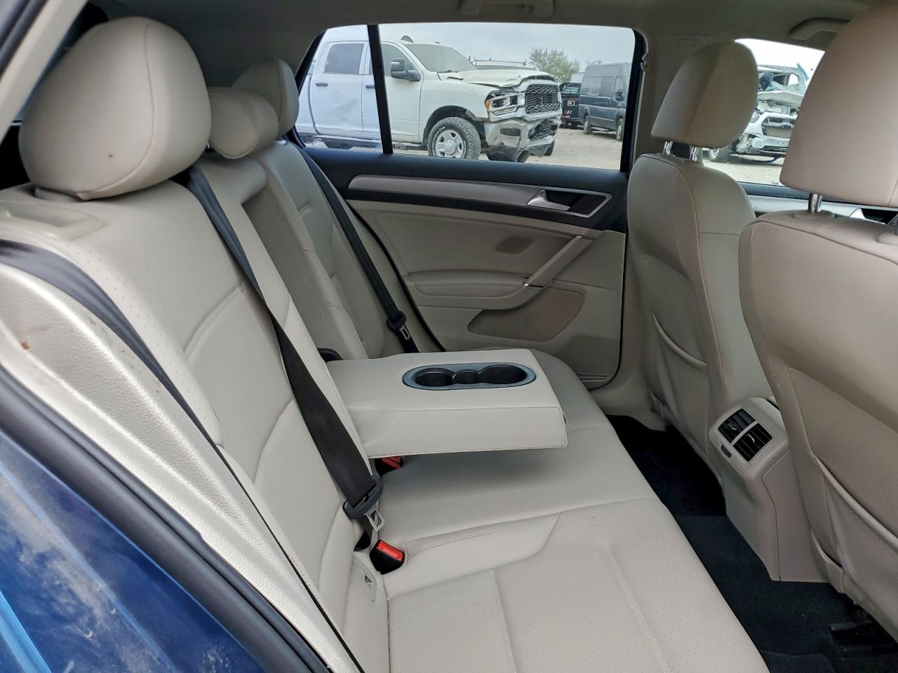 2017 Volkswagen Golf S VIN: 3VW117AU5HM002926 Lot: 94170995