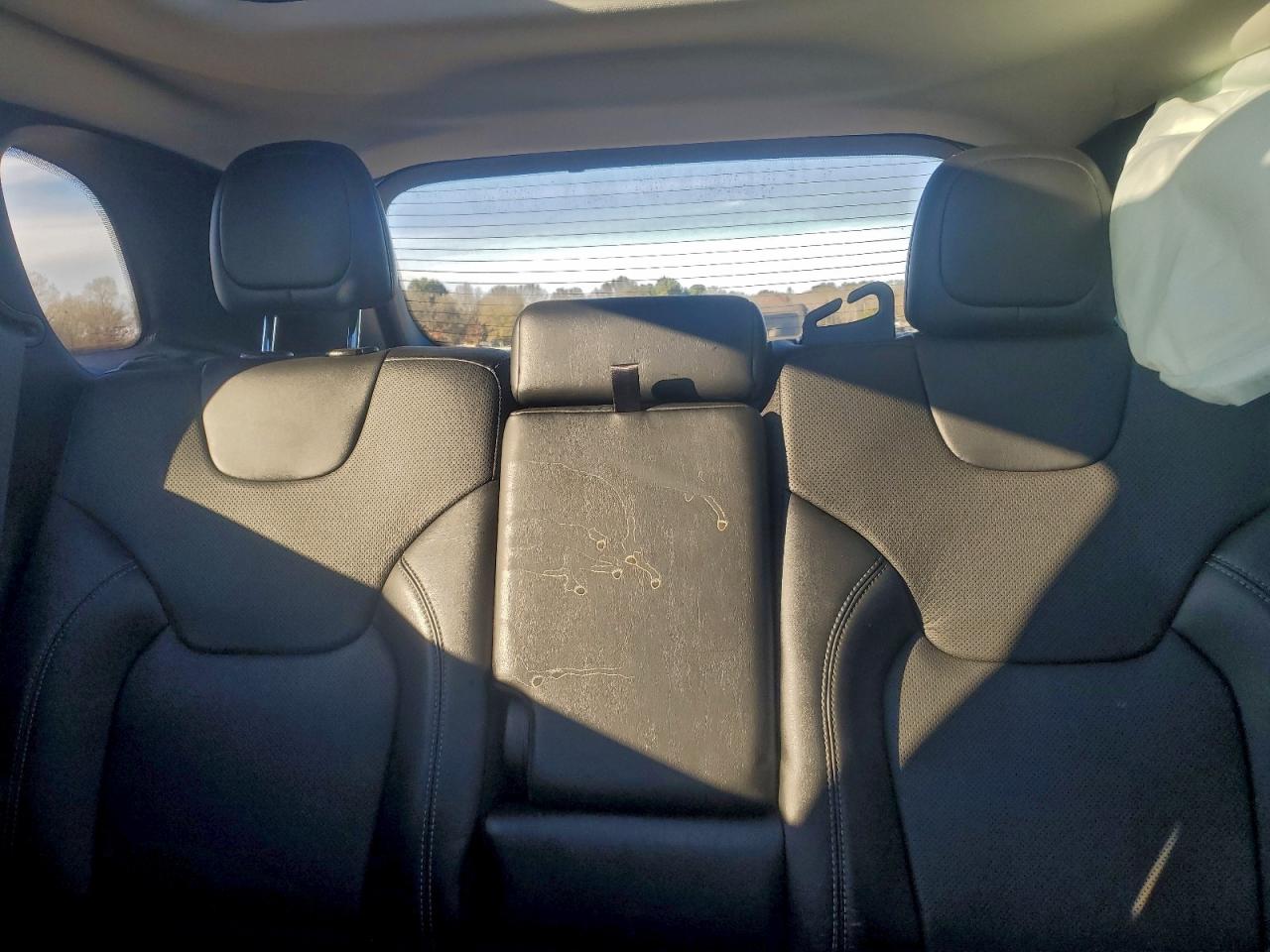 2022 Jeep Cherokee Limited VIN: 1C4PJMDX6ND501677 Lot: 94635445