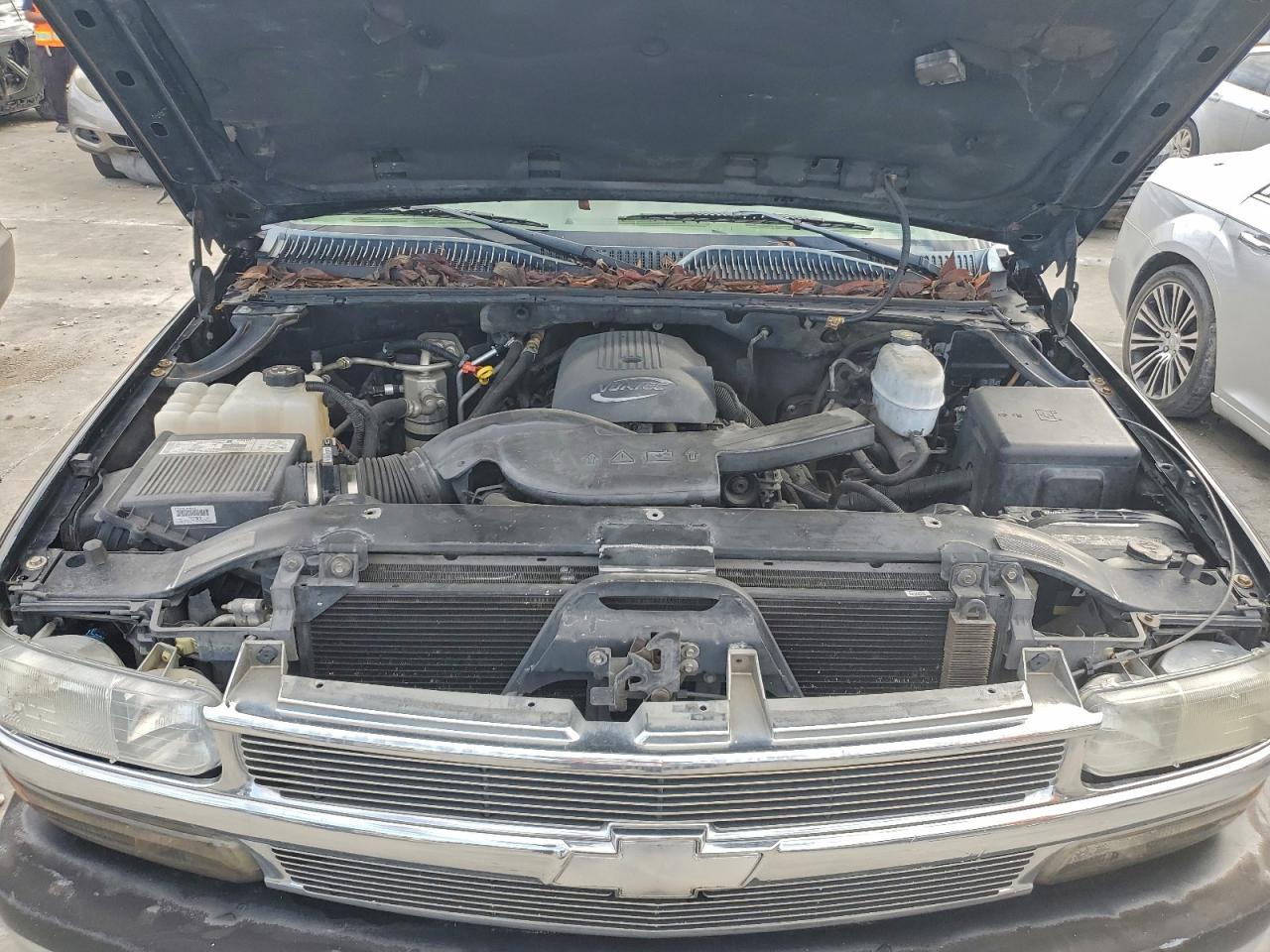 2005 Chevrolet Tahoe C1500 VIN: 1GNEC13T15R262354 Lot: 87378895