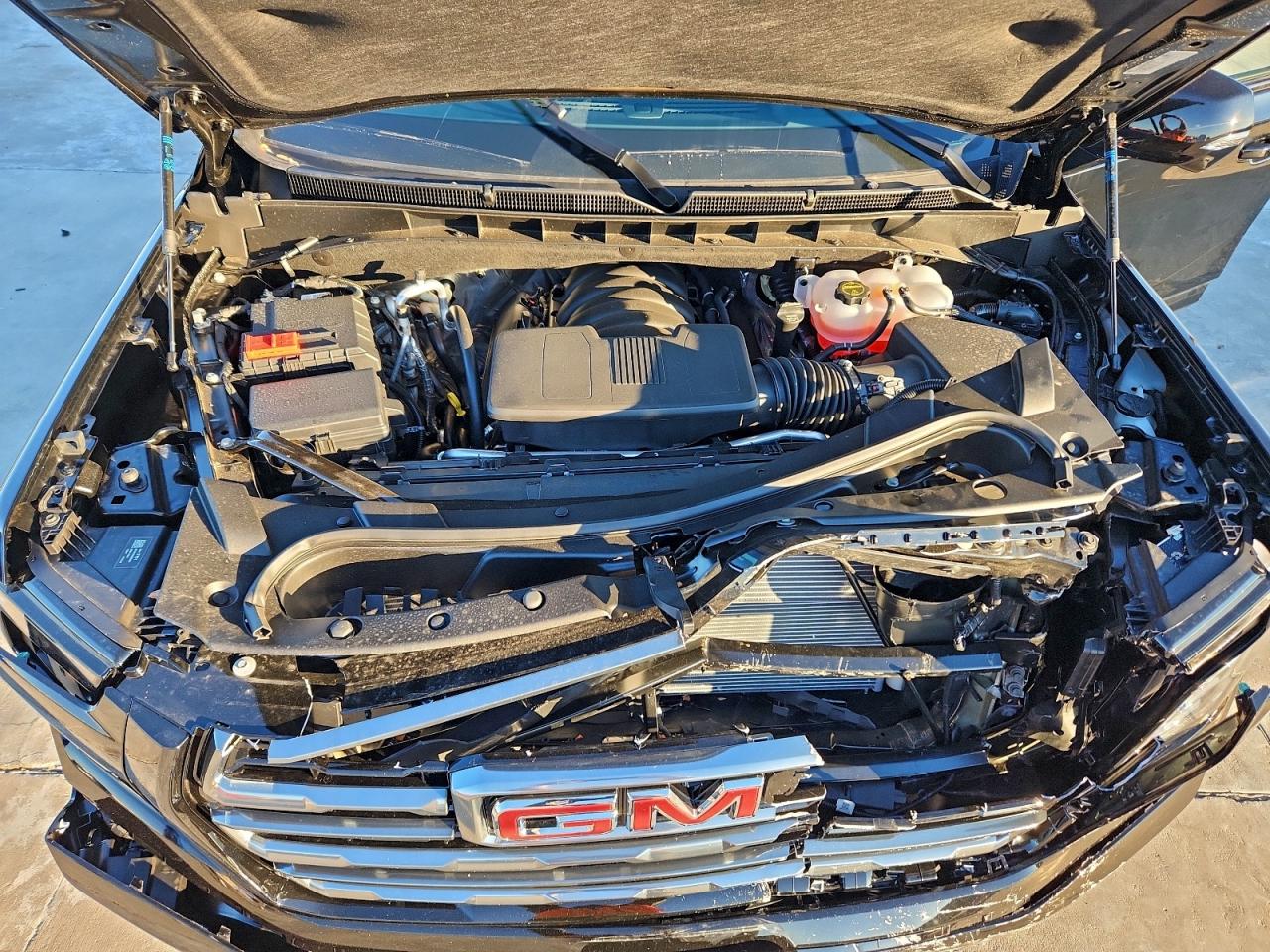 2026 GMC Yukon Xl At4 VIN: 1GKS2HKD8TR113667 Lot: 94133585