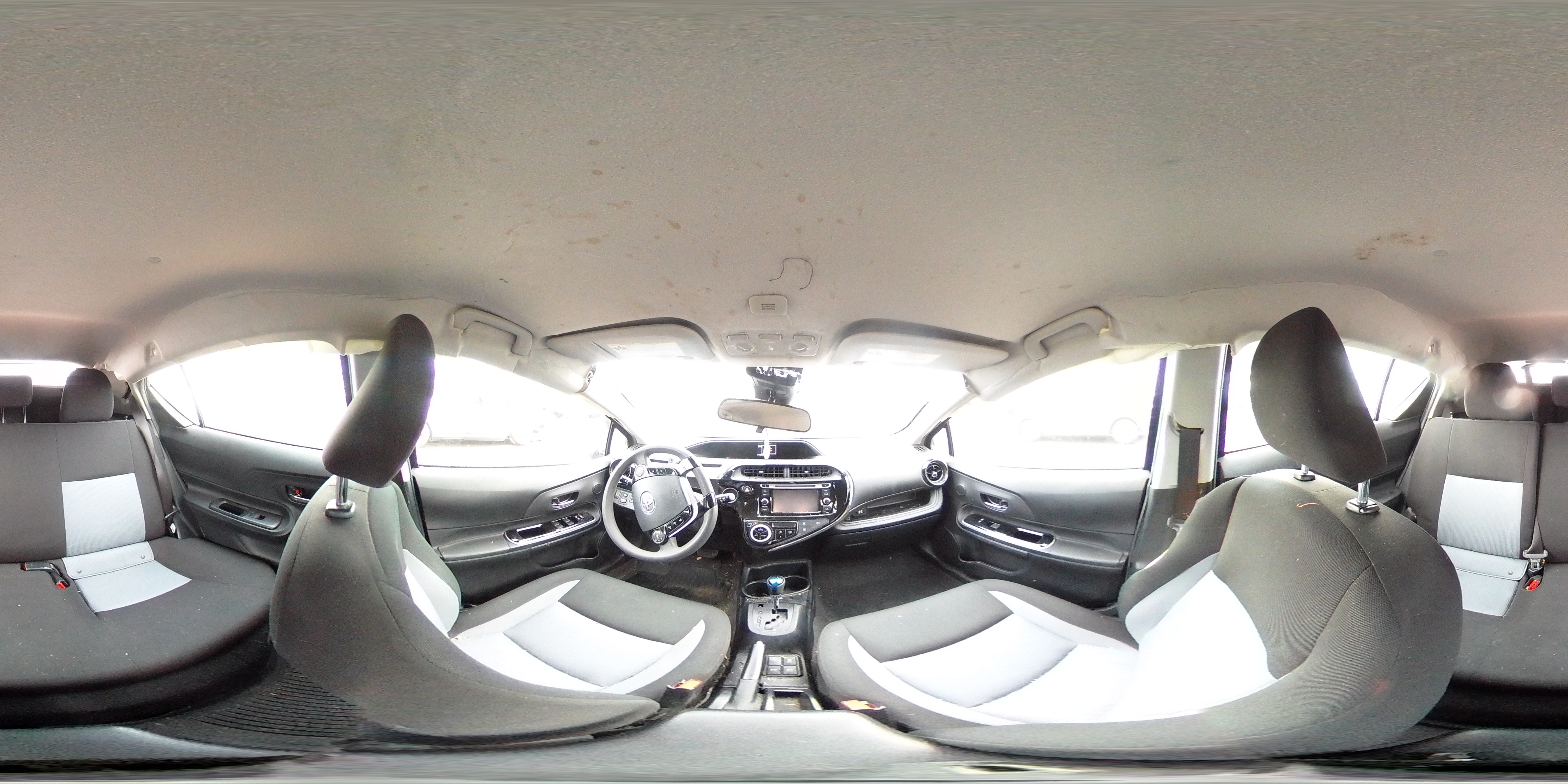 2019 Toyota Prius C VIN: JTDKDTB31K1624957 Lot: 92352425