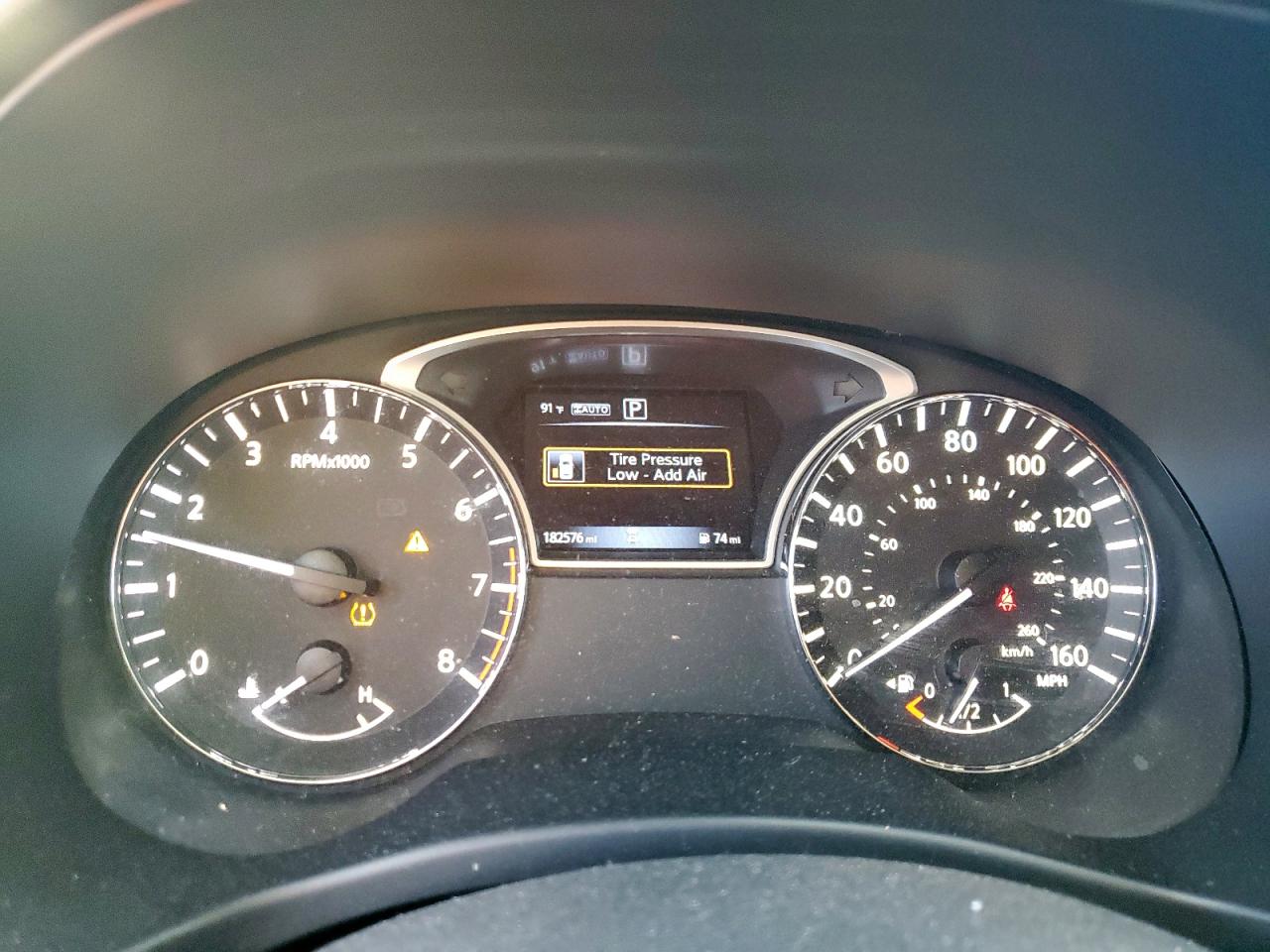 2018 Nissan Pathfinder S VIN: 5N1DR2MM5JC655699 Lot: 92647835