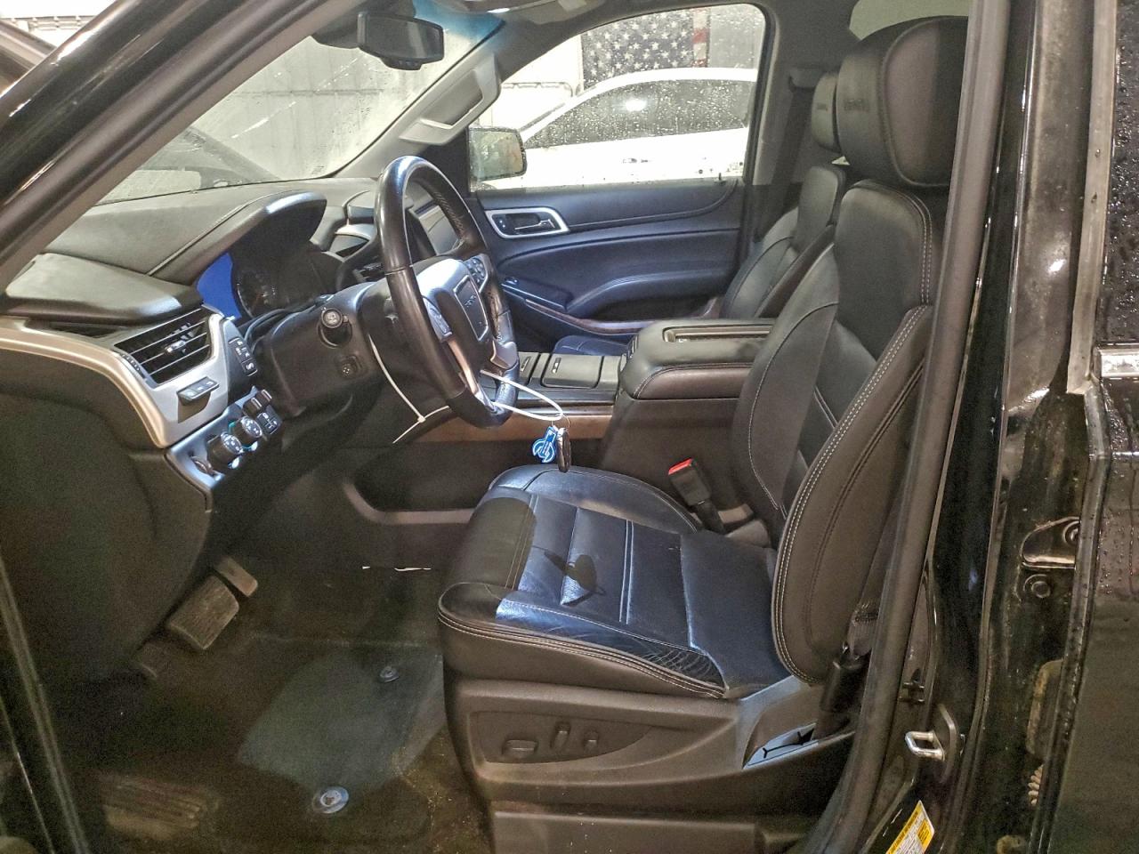 2018 GMC Yukon Denali VIN: 1GKS2CKJ3JR124937 Lot: 93517925