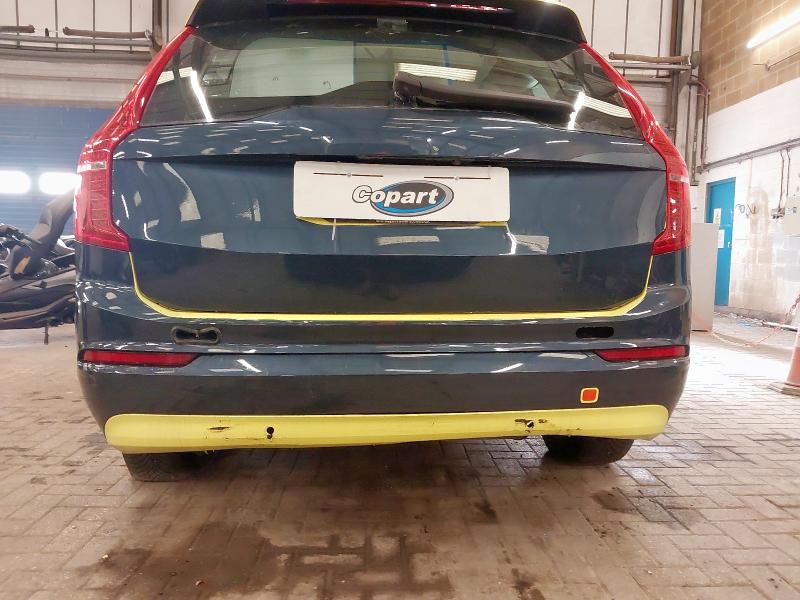 2023 VOLVO XC90 CORE B6 MHEV AWD AUT 