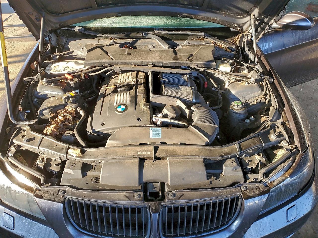 2008 BMW 335 Xi VIN: WBAVD53518A010781 Lot: 94019375