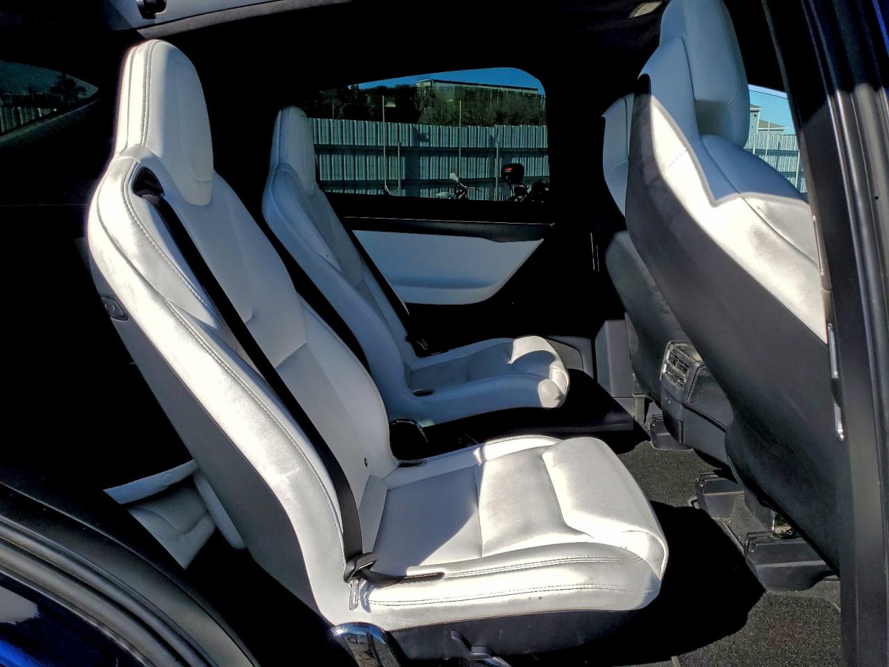 2017 Tesla Model X VIN: 5YJXCBE23HF078524 Lot: 93341045