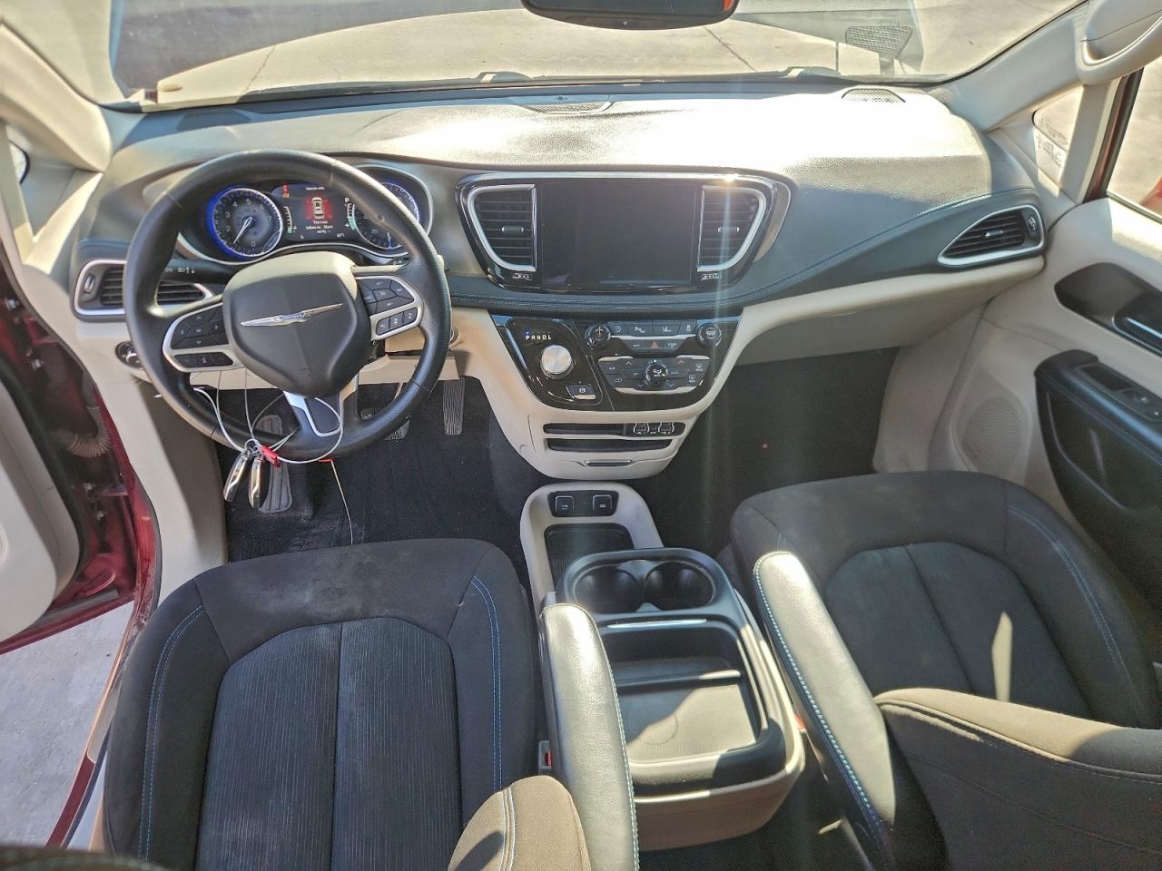 2021 Chrysler Pacifica Touring VIN: 2C4RC1FG9MR556537 Lot: 93988515