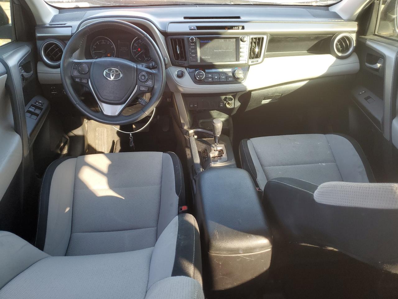 2017 Toyota Rav4 Xle VIN: 2T3WFREVXHW352317 Lot: 93179075