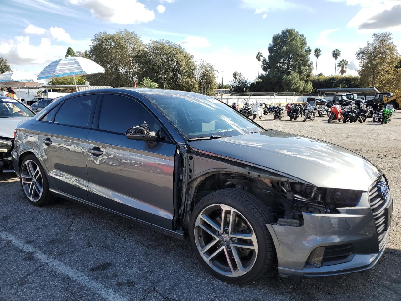 Фото: WAUAUGFF4KA090938