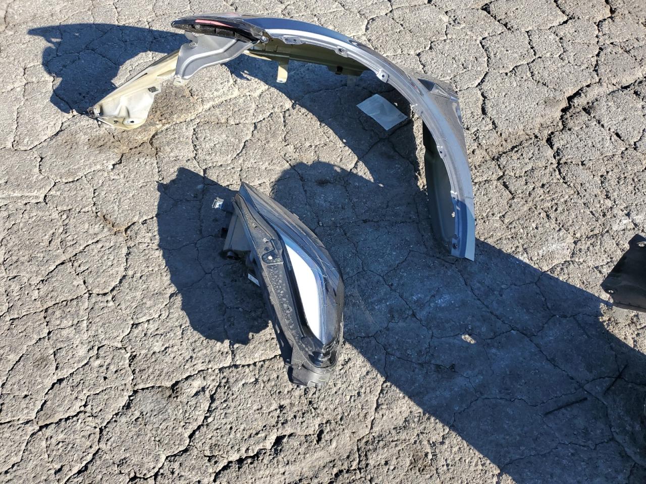 2023 Tesla Model Y VIN: 7SAYGDEE7PA039805 Lot: 90583185