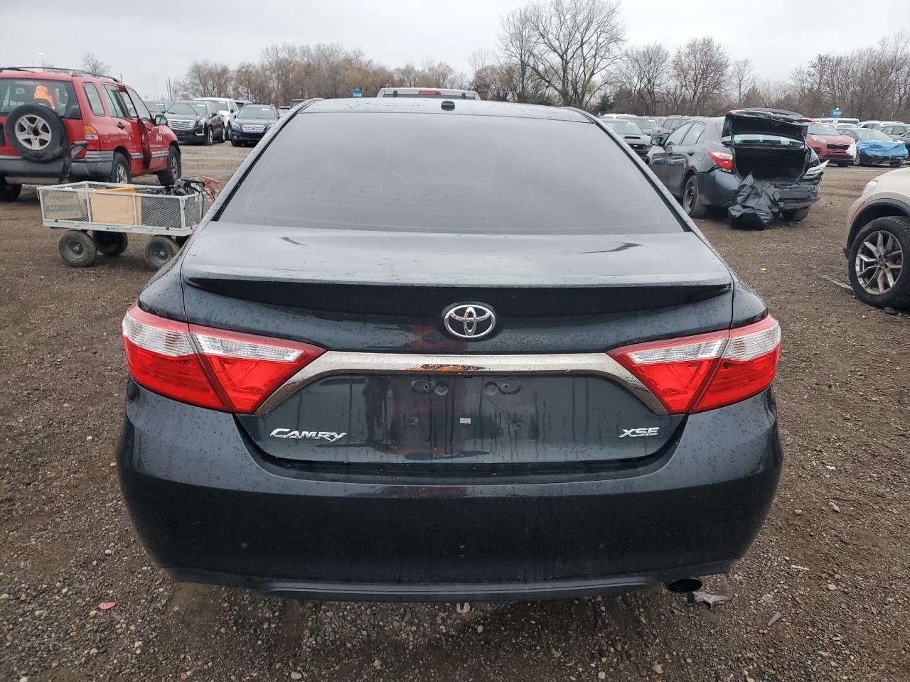 2015 Toyota Camry Le VIN: 4T1BF1FKXFU963863 Lot: 93268555