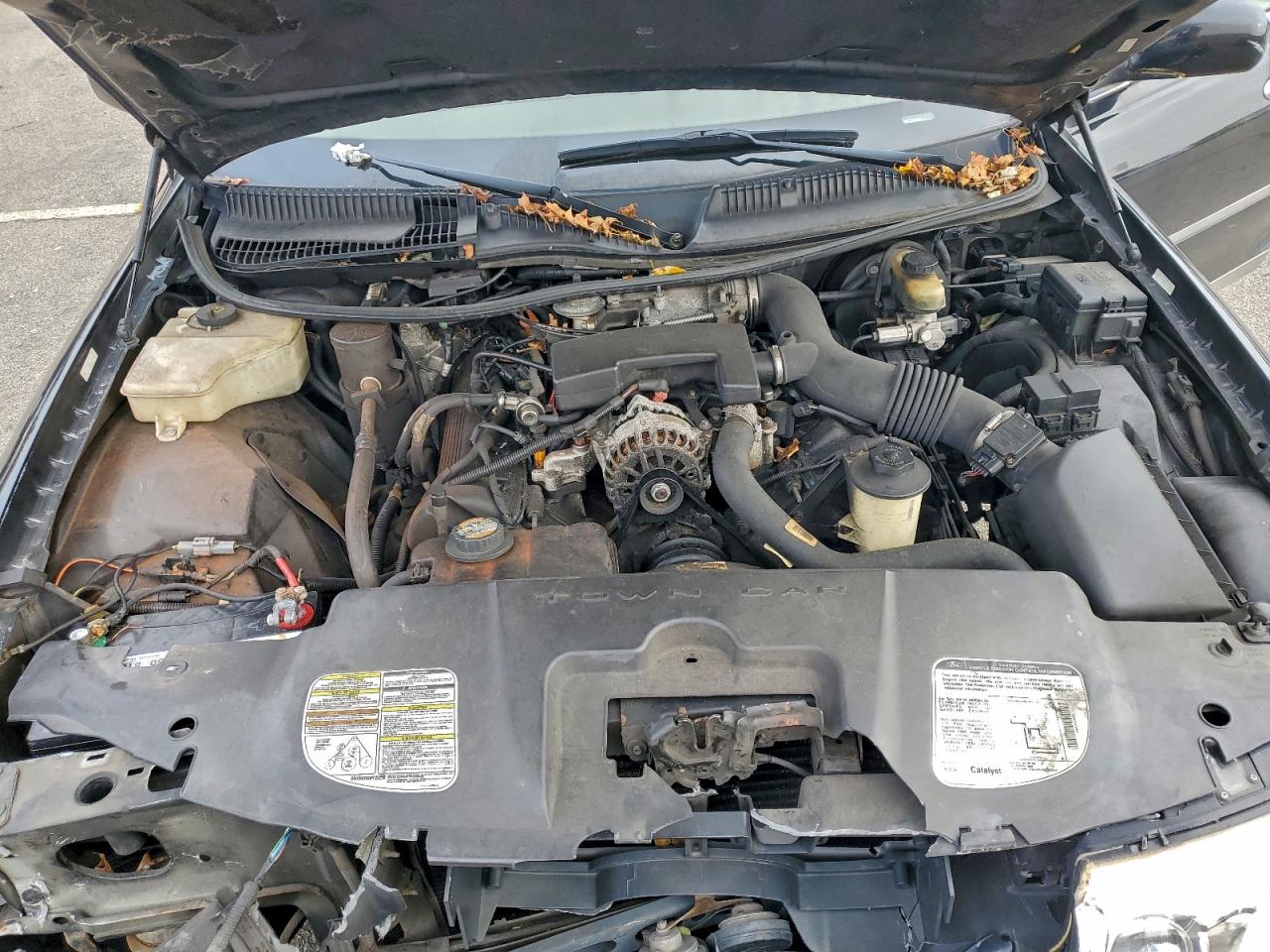 1998 Lincoln Town Car Signature VIN: 1LNFM82WXWY658820 Lot: 94056665