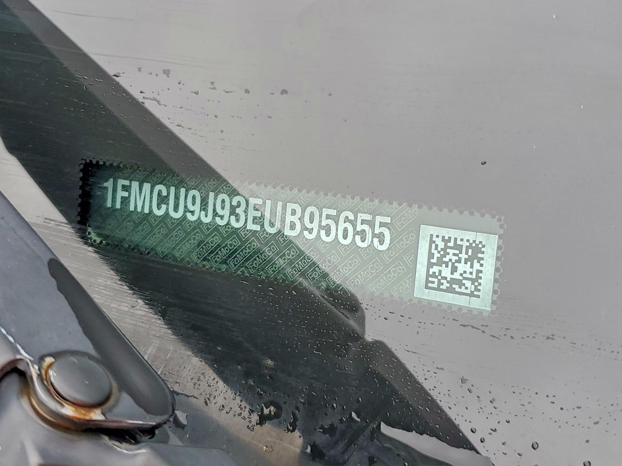 2014 Ford Escape Titanium VIN: 1FMCU9J93EUB95655 Lot: 93647825