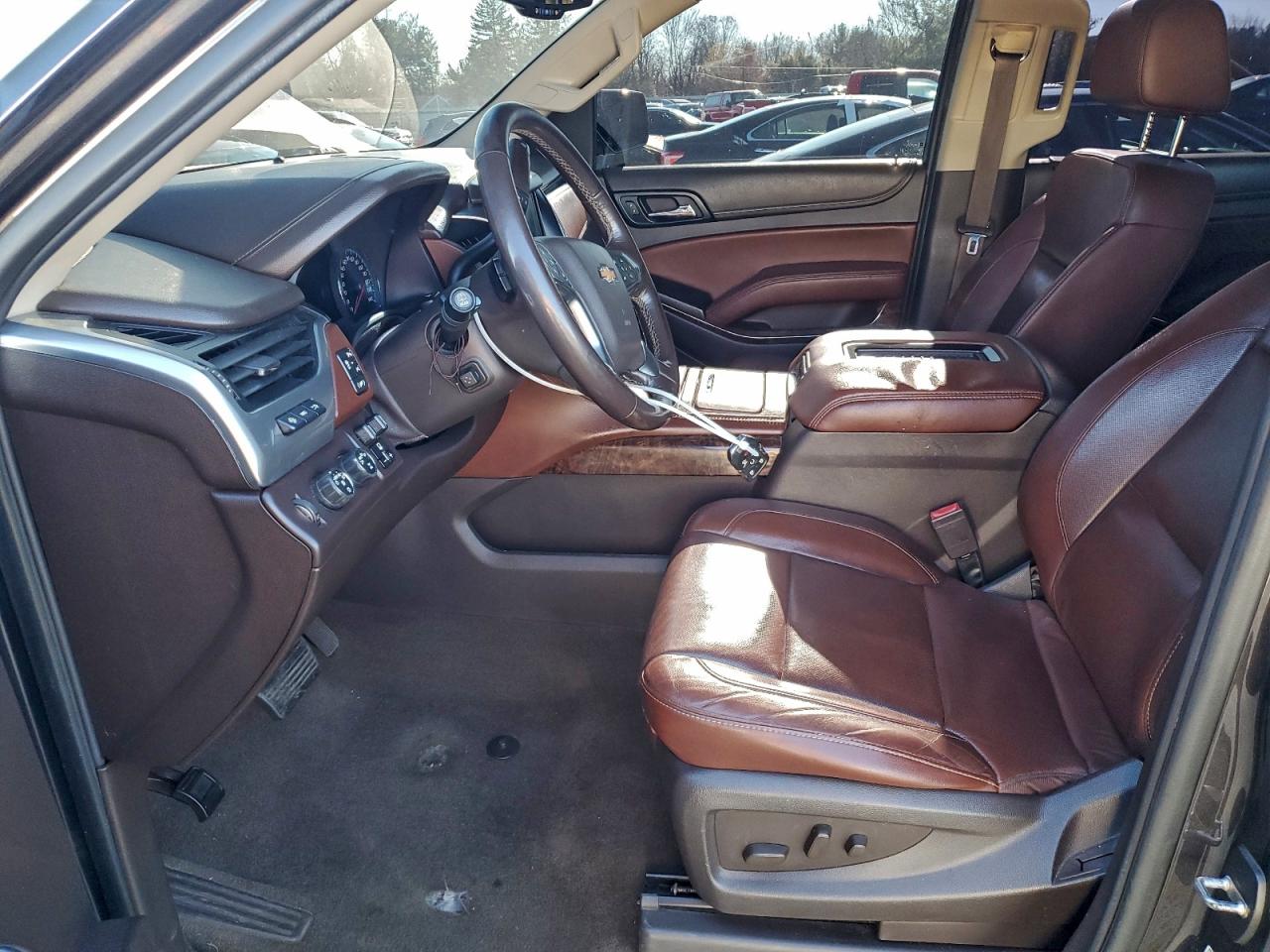 2018 Chevrolet Tahoe K1500 Premier VIN: 1GNSKCKJXJR199752 Lot: 93892195