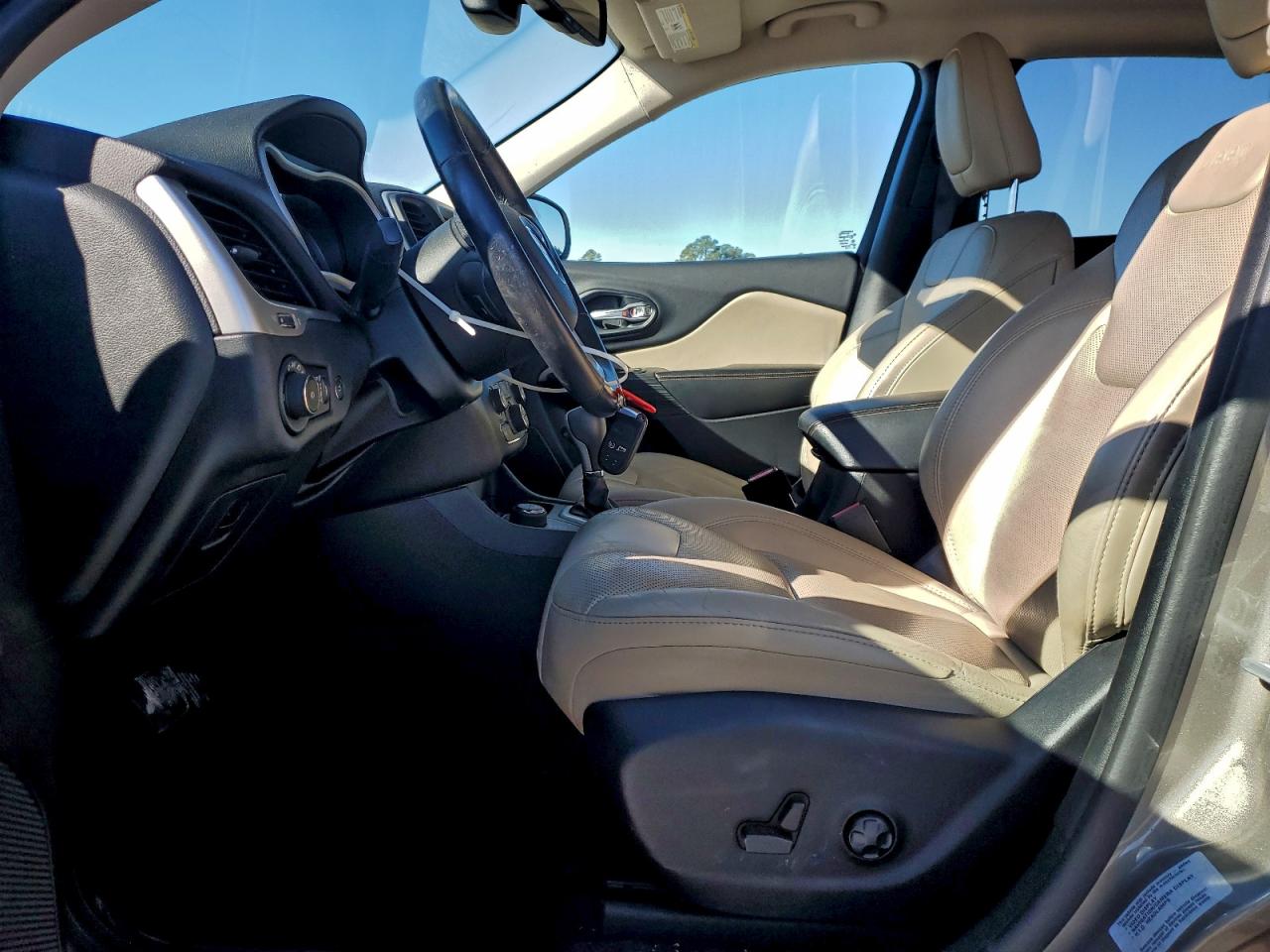 2016 Jeep Cherokee Limited VIN: 1C4PJMDS0GW267435 Lot: 93637465