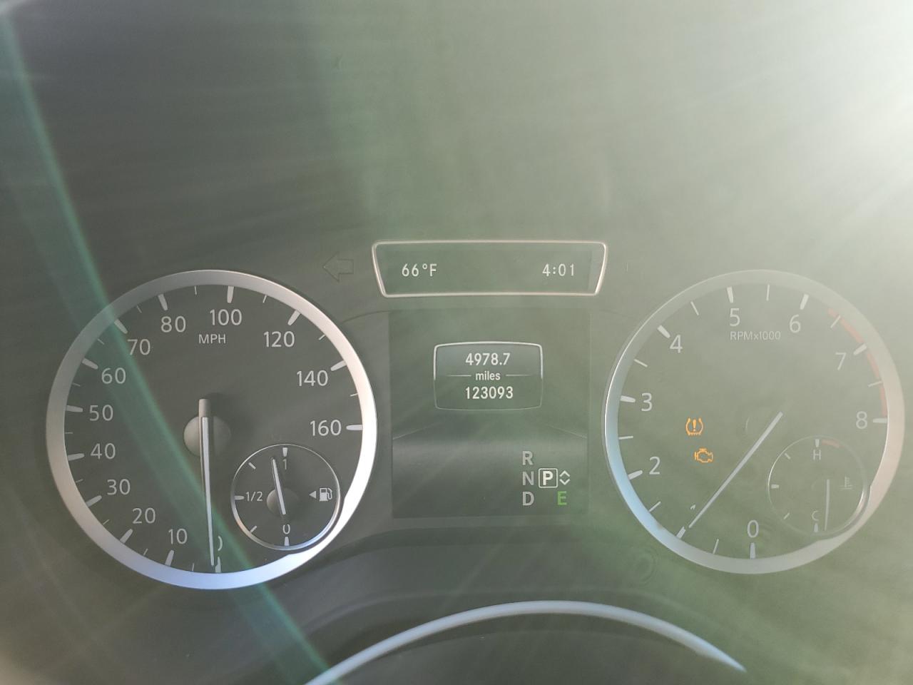 2017 Infiniti Qx30 Base VIN: SJKCH5CP0HA019243 Lot: 92017085