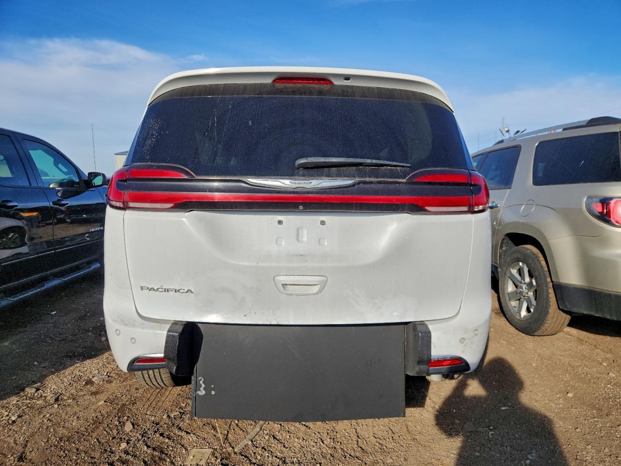 2022 Chrysler Pacifica Touring L VIN: 2C4RC1BG9NR154704 Lot: 93636745