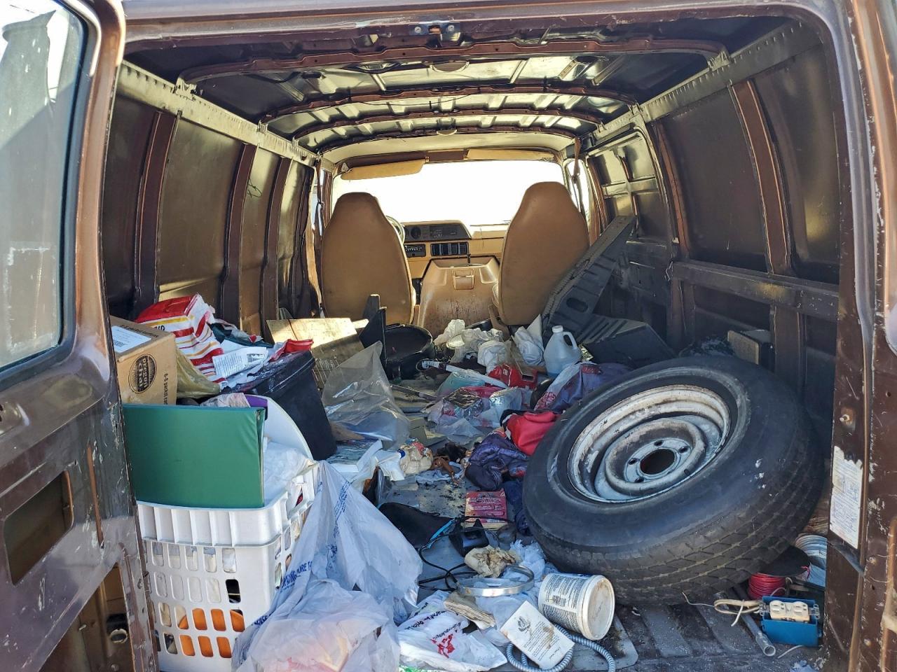 1989 Dodge Ram Van B250 VIN: 2B7HB21Y6KK354166 Lot: 94834225