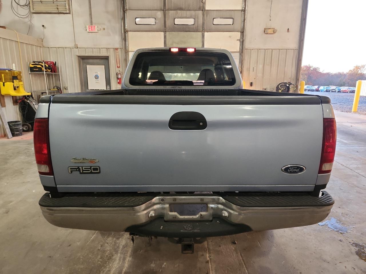 1998 Ford F150 VIN: 1FTZX18WXWKA33179 Lot: 92481935