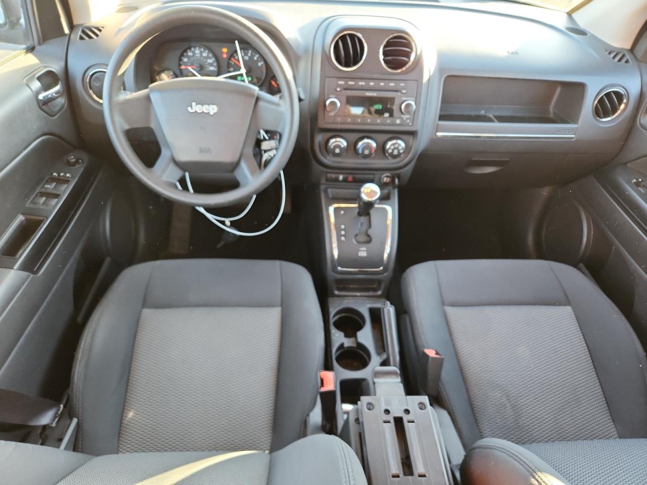 2010 Jeep Compass Sport VIN: 1J4NF4FB0AD601417 Lot: 92228545