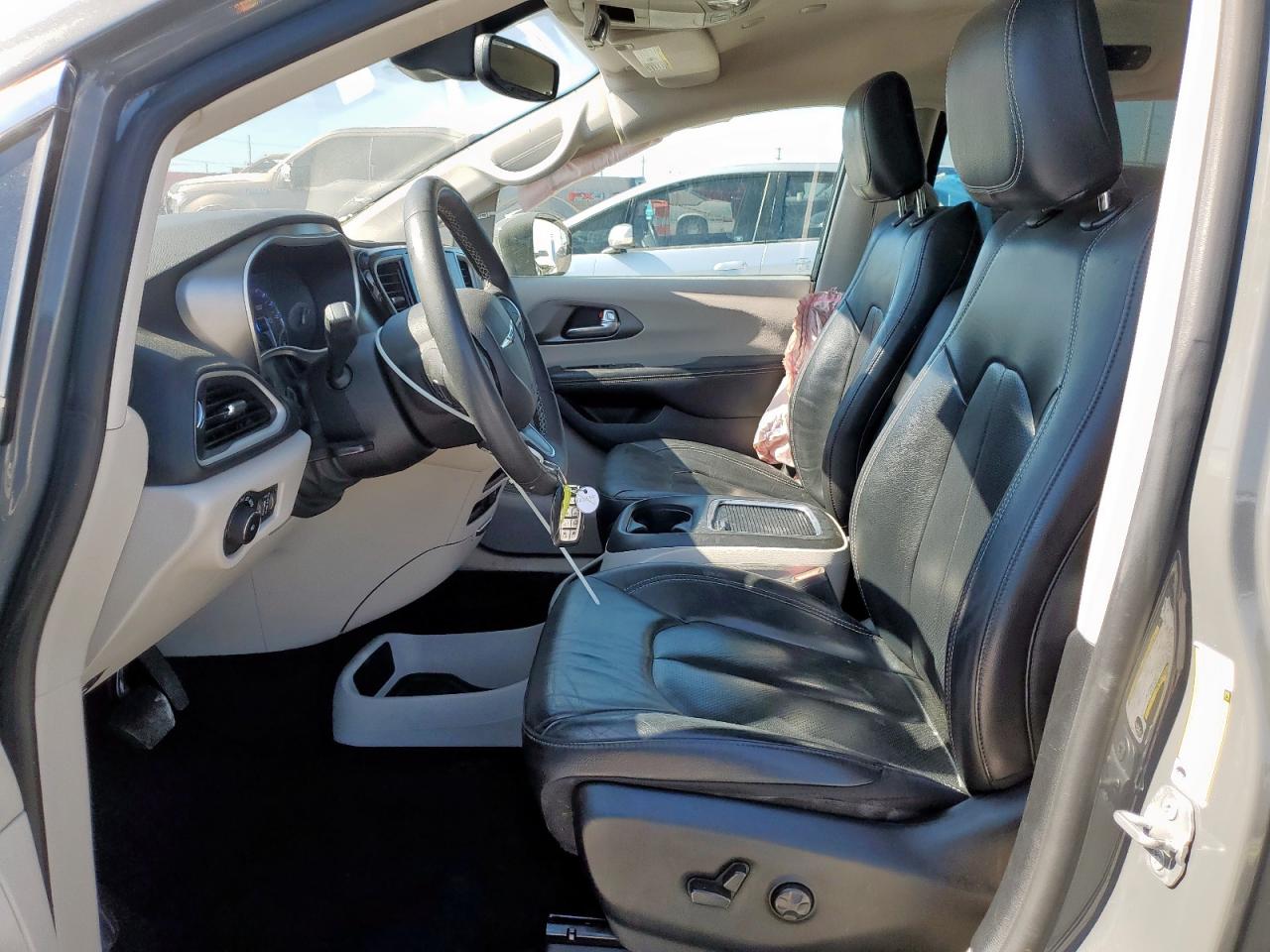 2022 Chrysler Pacifica Touring L VIN: 2C4RC1BG4NR195368 Lot: 90992995