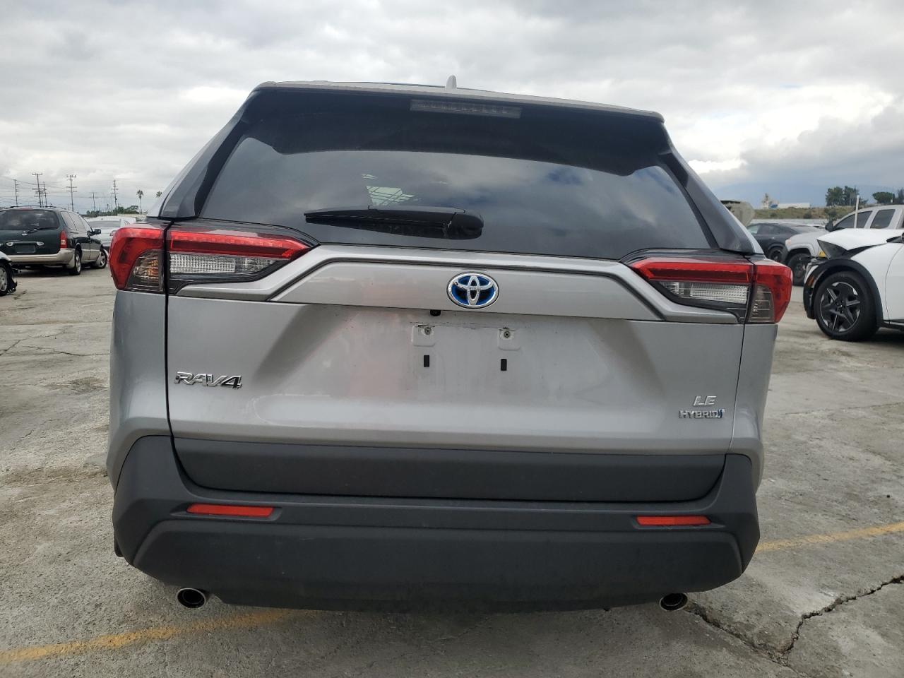 2024 Toyota Rav4 Le VIN: JTMMWRFV4RD590538 Lot: 93664465