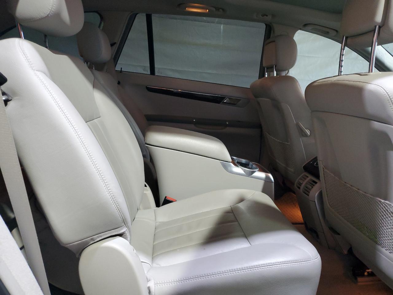 2006 Mercedes-Benz R 500 VIN: 4JGCB75E16A010670 Lot: 91798045