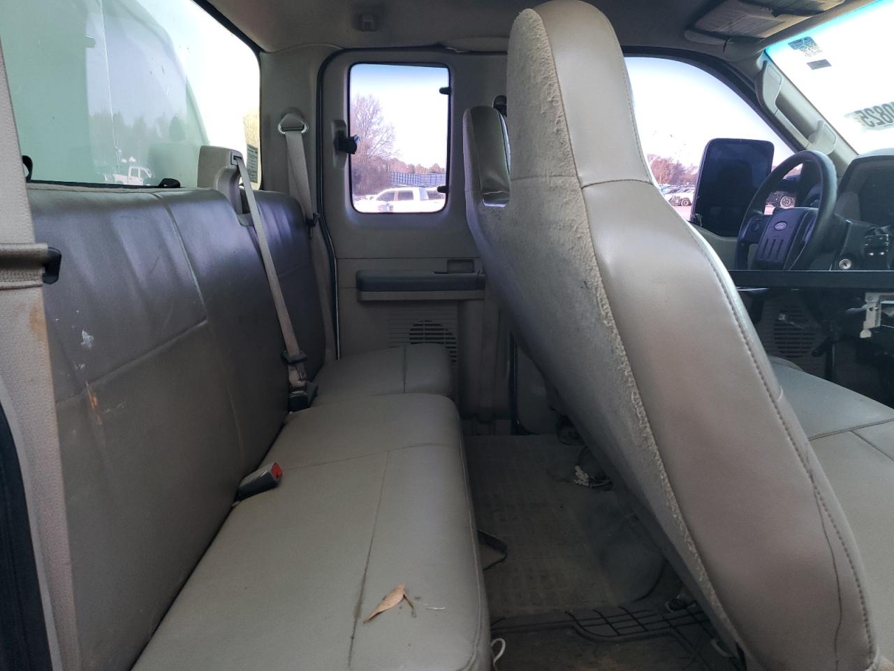 2008 Ford F450 Super Duty VIN: 1FDXX46R88EE51498 Lot: 92640825