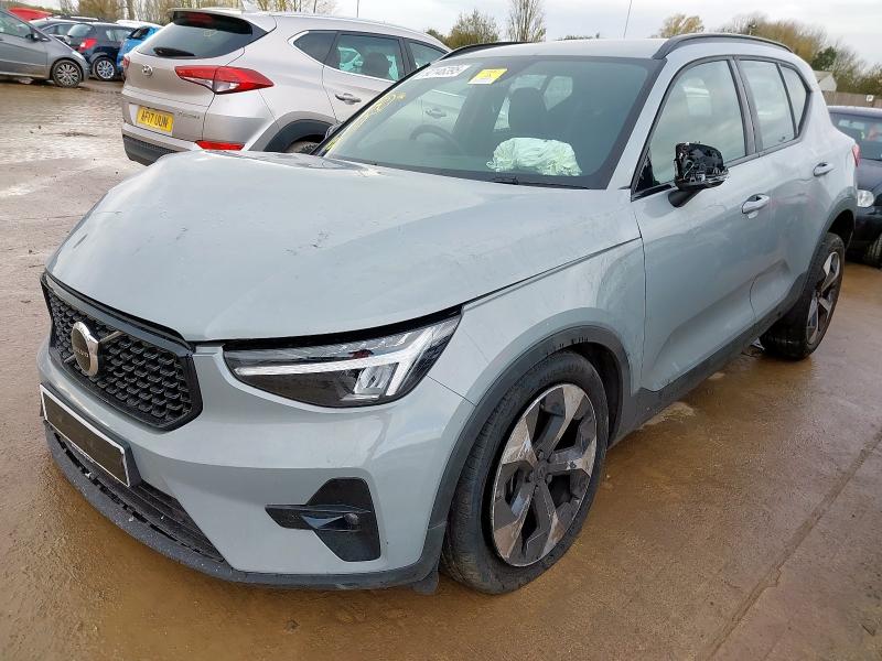 2025 VOLVO XC40 2.0 B4P PLUS DARK 5DR AUTO for sale at Copart SANDY