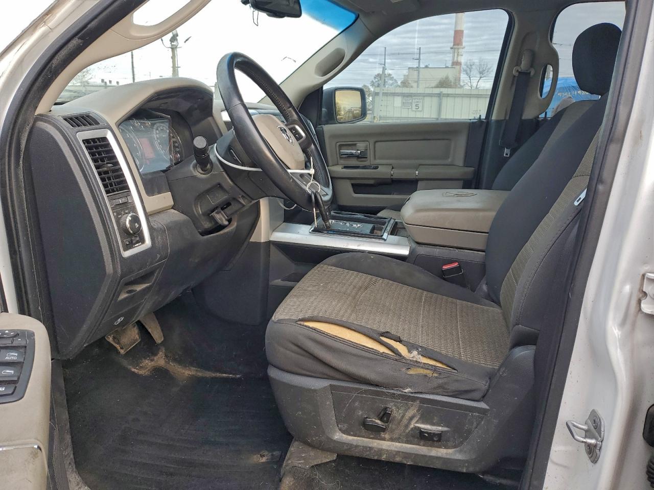 2011 Dodge Ram 1500 VIN: 1D7RV1CT0BS665370 Lot: 93512215