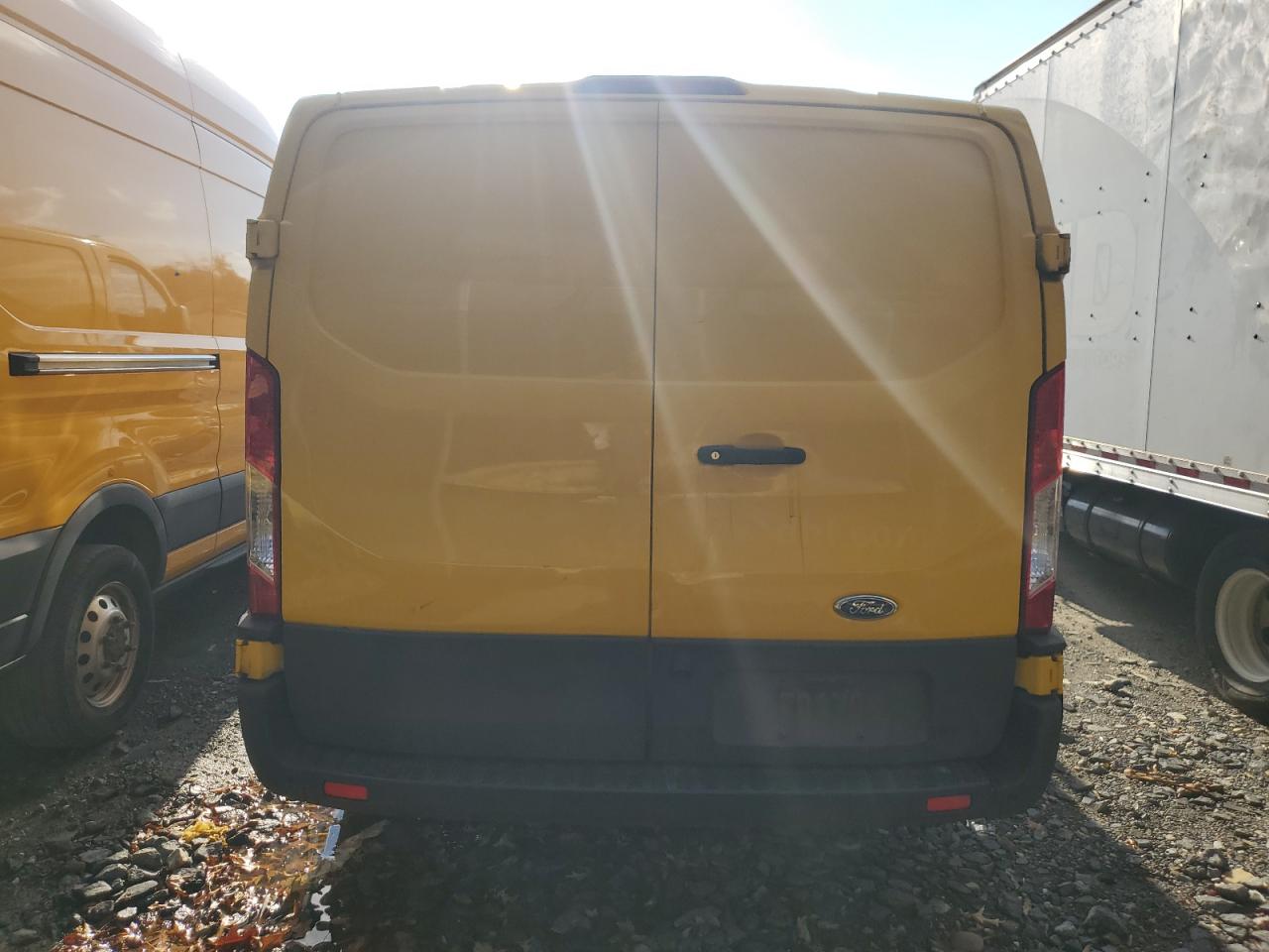2020 Ford Transit 150 Delivery Van VIN: 1FTYE1Y80LKA02747 Lot: 87312755