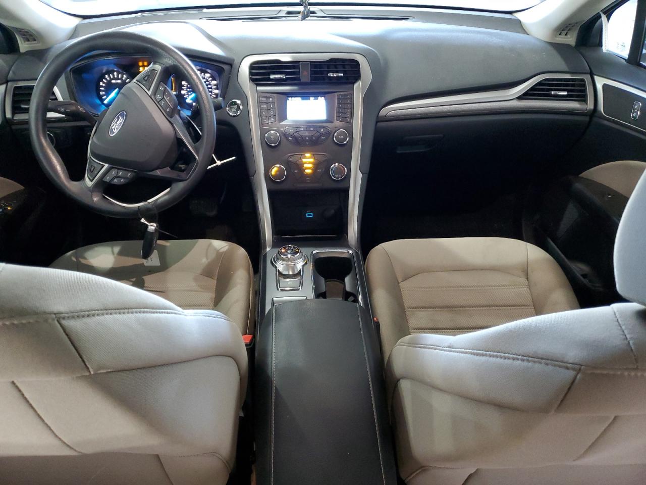 2020 Ford Fusion S VIN: 3FA6P0G75LR124087 Lot: 92795755