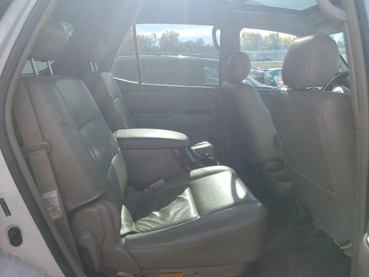 2007 Toyota Sequoia Limited VIN: 5TDBT48A37S290052 Lot: 90877675