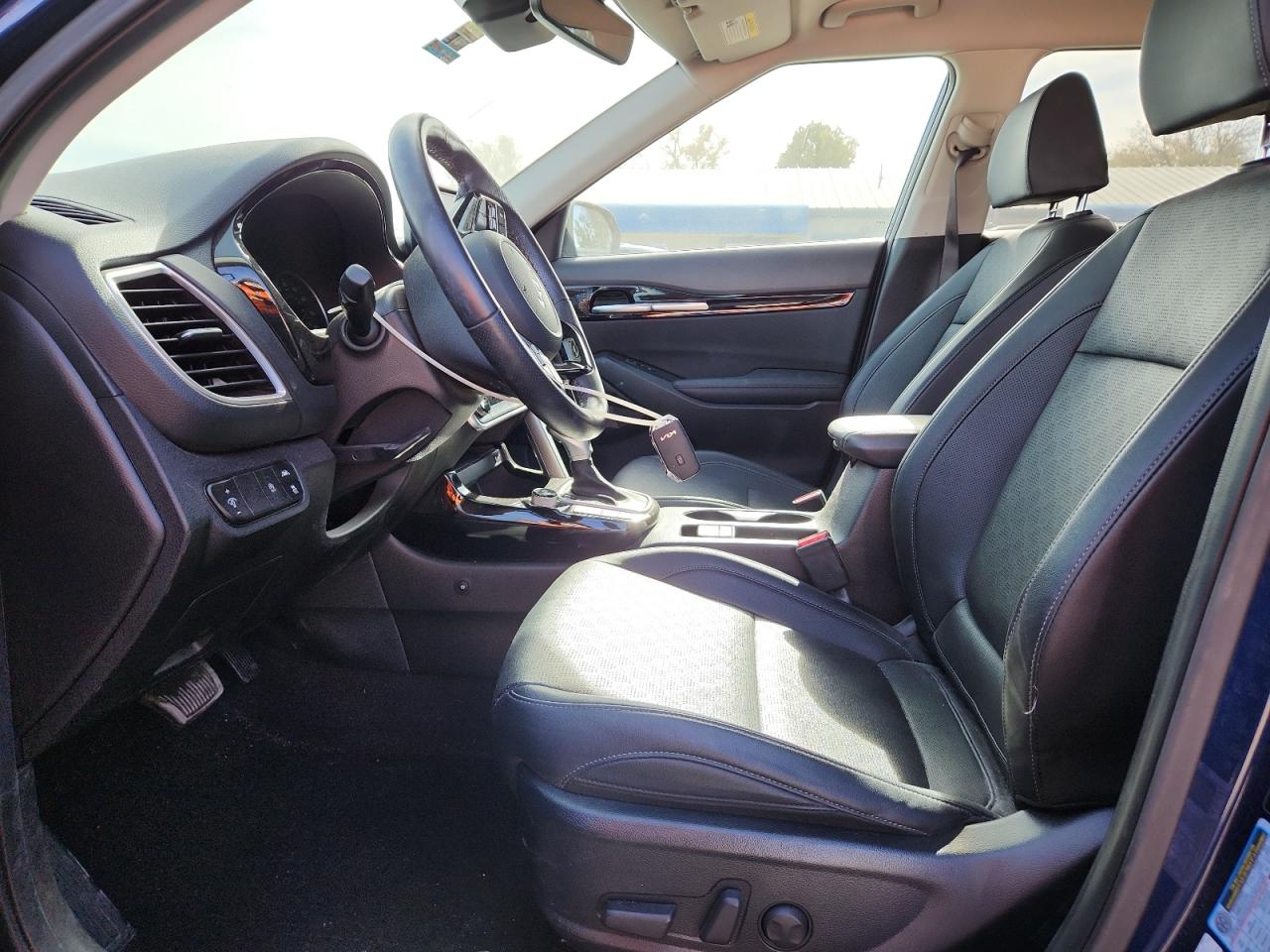 2023 Kia Seltos Sx VIN: KNDETCA22P7379437 Lot: 92053175