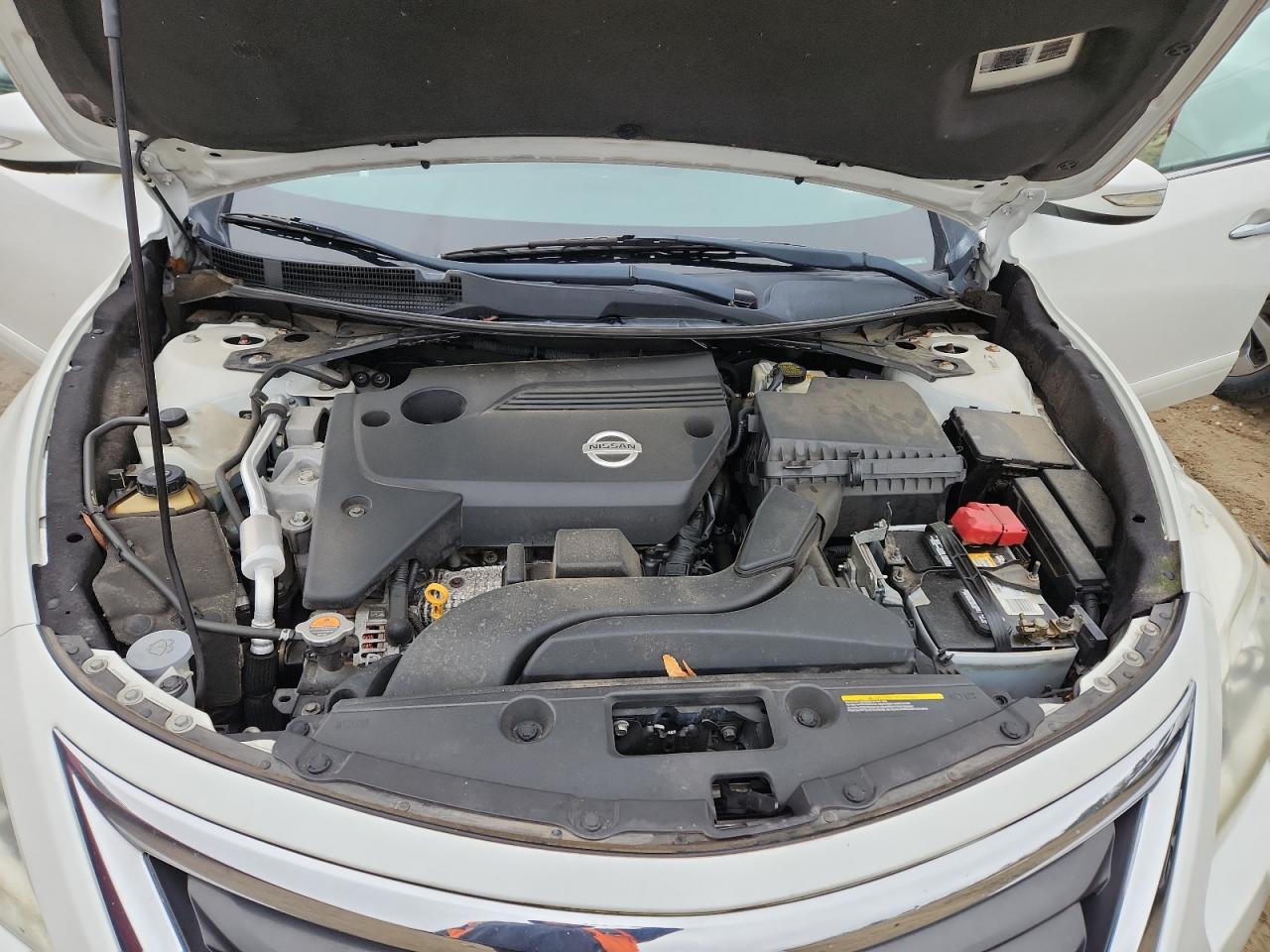 2015 Nissan Altima 2.5 VIN: 1N4AL3AP1FN348786 Lot: 93423365