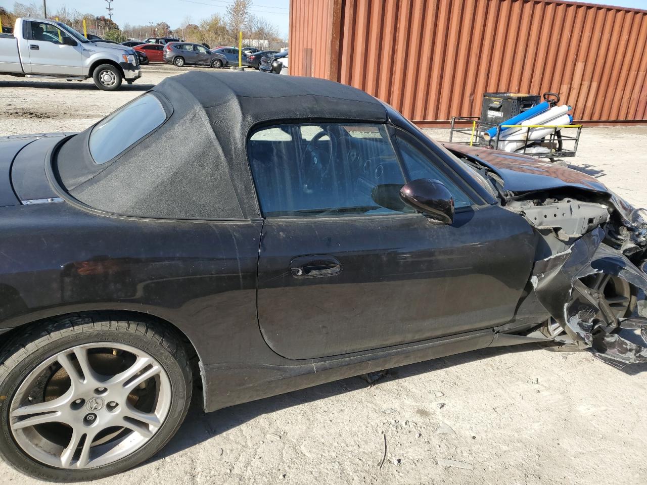 2005 Mazda Mx-5 Miata Base VIN: JM1NB353350413073 Lot: 92494565