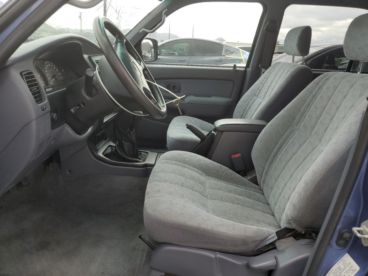 2000 Toyota 4Runner VIN: JT3GM84R2Y0067628 Lot: 93271995