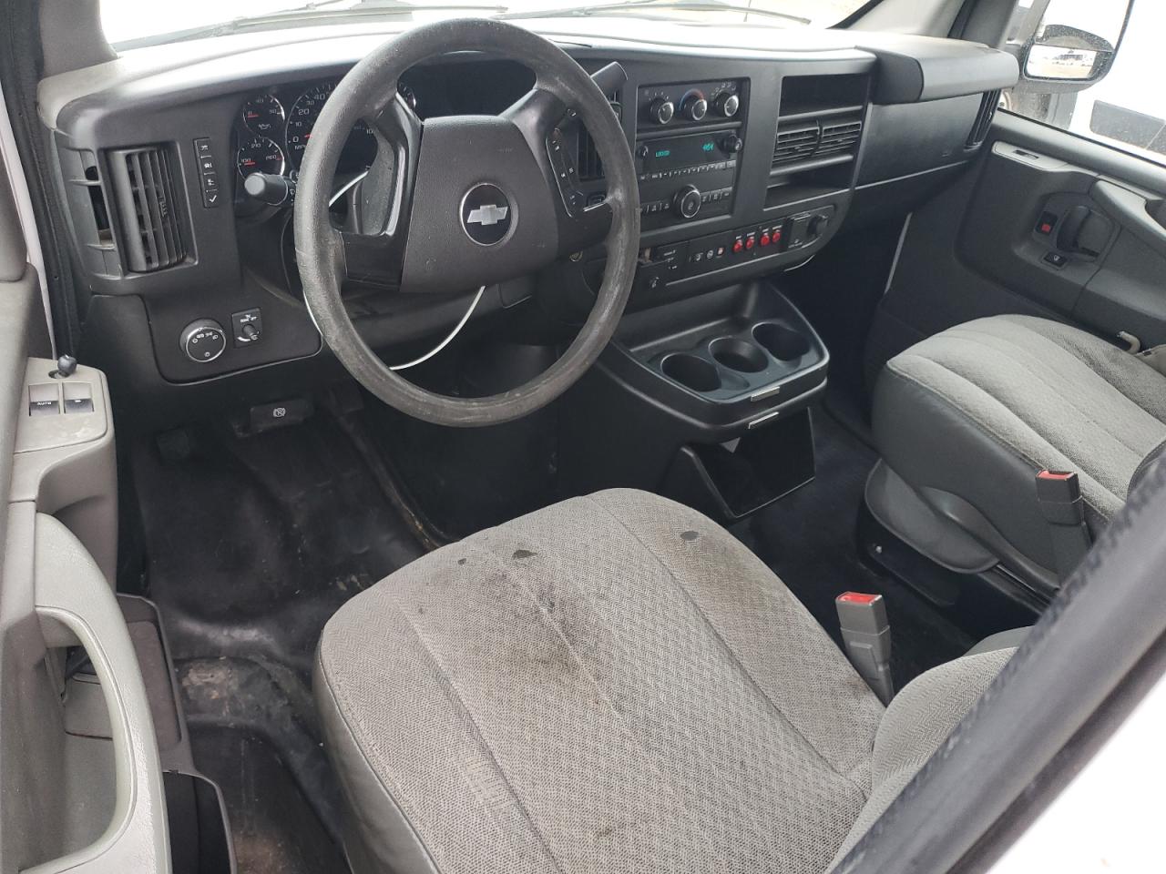 2015 Chevrolet Express Delivery Van VIN: 1GCWGFCF7F1221882 Lot: 92183575