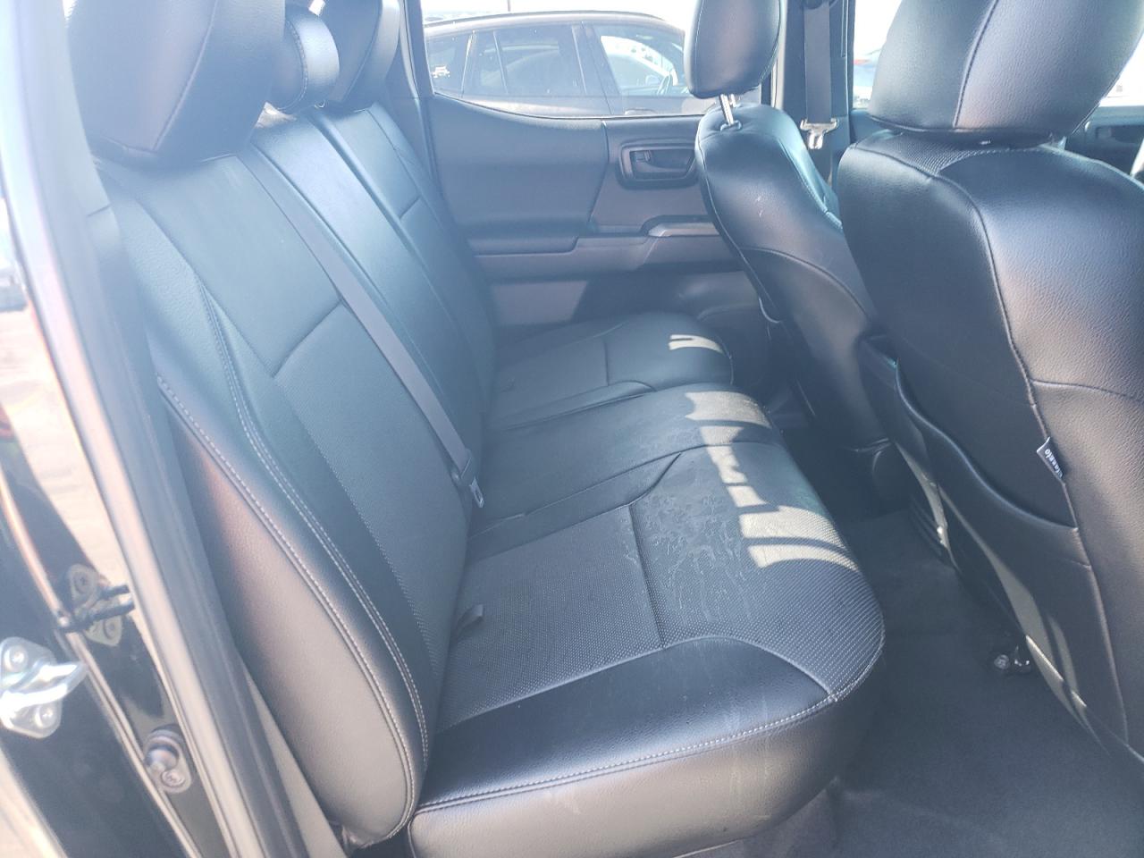 2017 Toyota Tacoma Double Cab VIN: 5TFDZ5BN7HX028474 Lot: 91676335