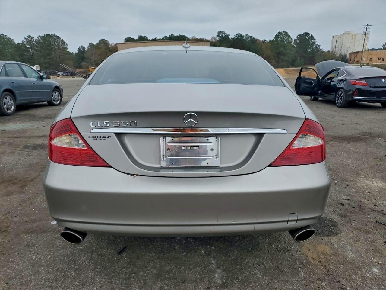2007 Mercedes-Benz Cls 550 VIN: WDDDJ72X87A102111 Lot: 93296465