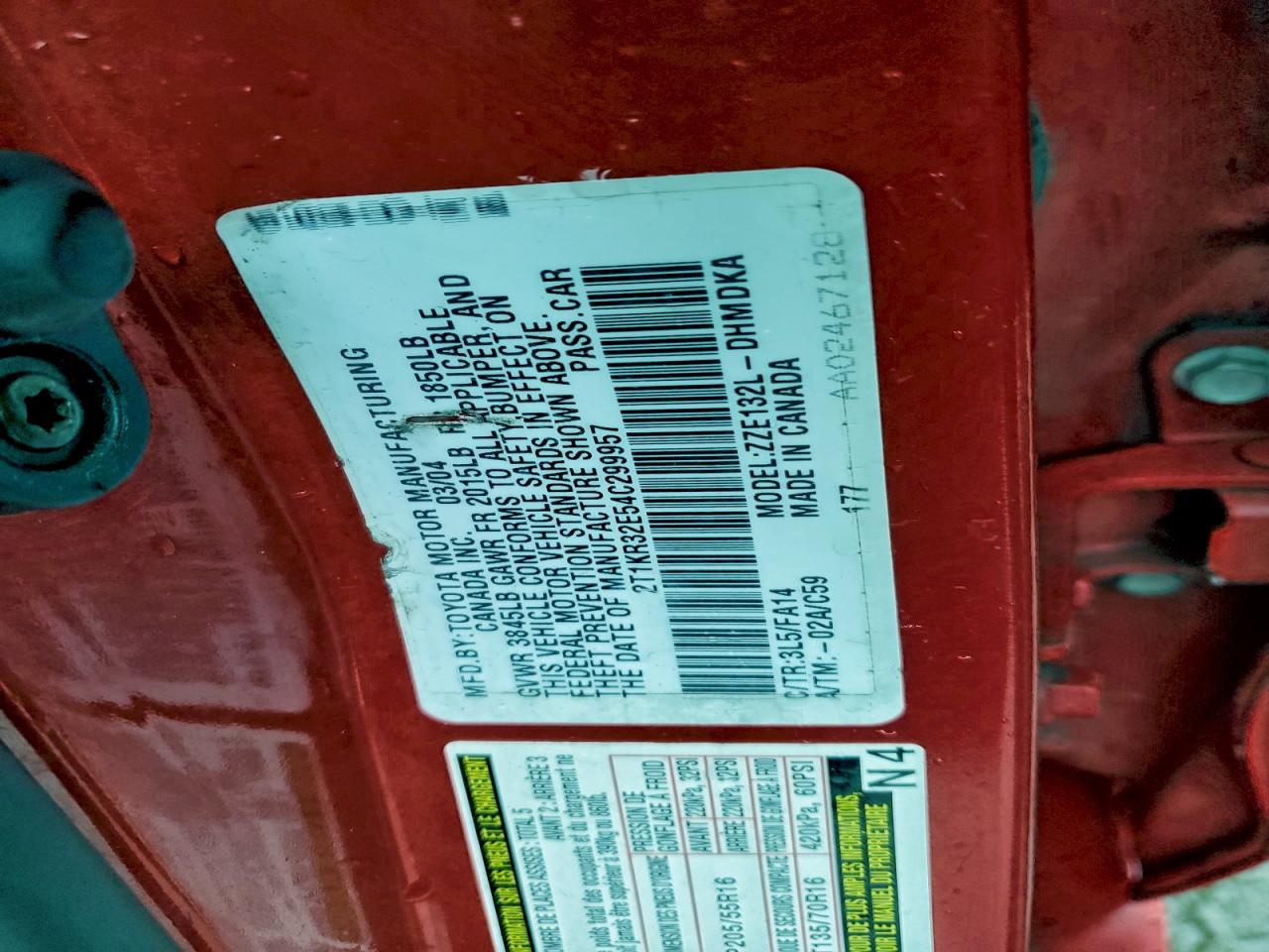 2004 Toyota Corolla Matrix Xr VIN: 2T1KR32E54C299957 Lot: 94578125