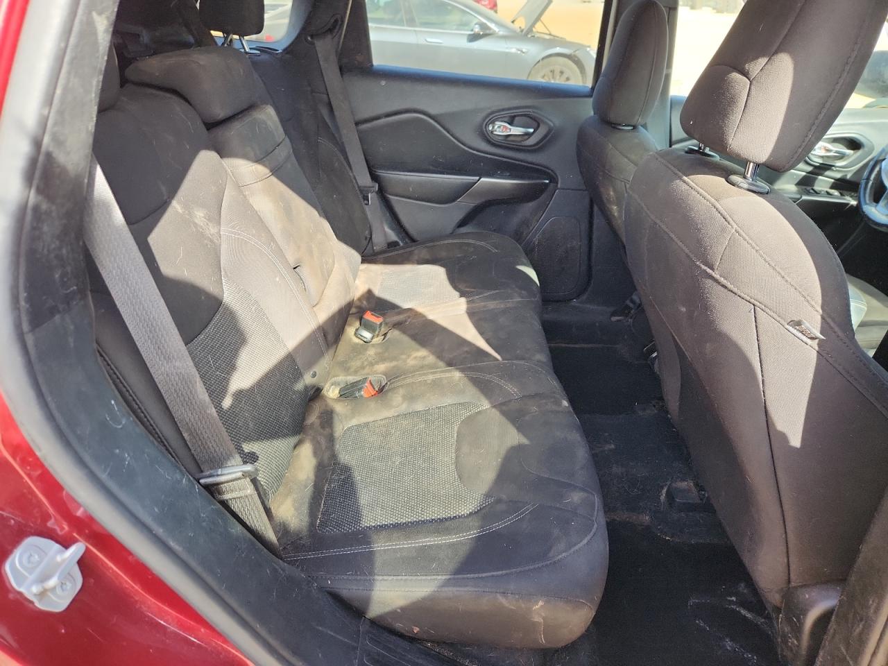 2019 Jeep Cherokee Latitude VIN: 1C4PJLCX0KD286613 Lot: 91296865