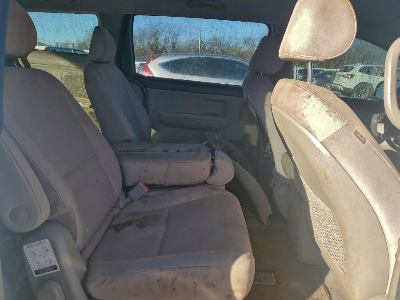 2021 Kia Sedona Lx VIN: KNDMB5C19M6666757 Lot: 92504825